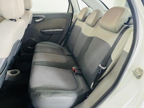 FIAT Grand Siena 1.6 16V 4P ESSENCE FLEX, Foto 14