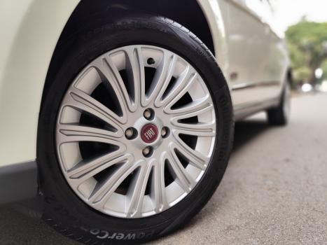 FIAT Grand Siena 1.6 16V 4P FLEX ESSENCE DUALOGIC AUTOMATIZADO, Foto 5
