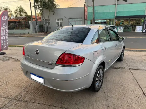 FIAT Linea 1.8 16V 4P FLEX ESSENCE DUALOGIC AUTOMATIZADO, Foto 3