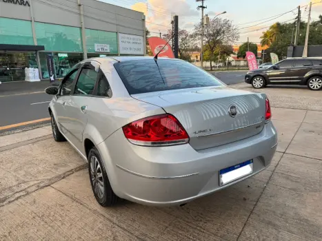 FIAT Linea 1.8 16V 4P FLEX ESSENCE DUALOGIC AUTOMATIZADO, Foto 4