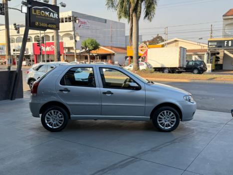 FIAT Palio 1.0 4P FIRE FLEX CELEBRATION, Foto 4