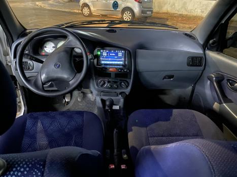 FIAT Palio 1.6 16V 4P FIRE, Foto 6