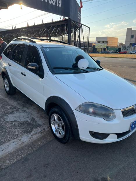 FIAT Palio Weekend 1.6 16V 4P FLEX TREKKING, Foto 4