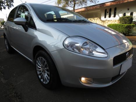 FIAT Punto 1.4 4P ELX FLEX, Foto 2