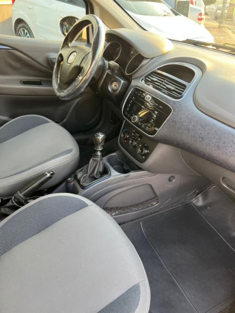 FIAT Punto 1.4 4P FLEX ATTRACTIVE ITALIA, Foto 9
