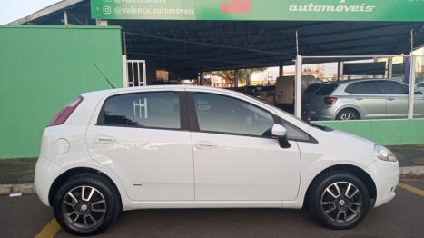 FIAT Punto 1.4 FLEX 4P, Foto 4
