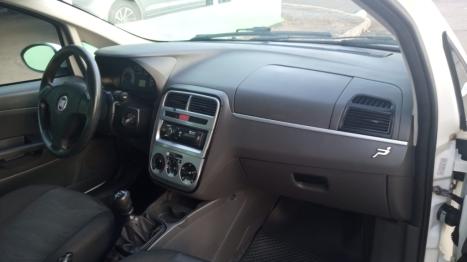 FIAT Punto 1.4 FLEX 4P, Foto 10