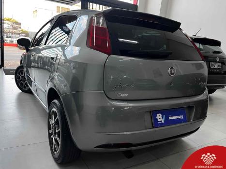 FIAT Punto 1.4 FLEX 4P, Foto 4