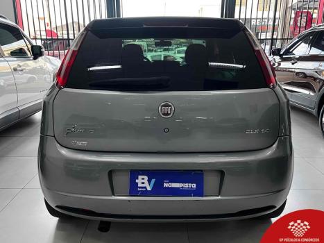 FIAT Punto 1.4 FLEX 4P, Foto 5