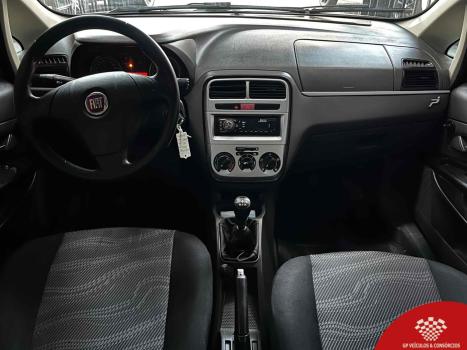 FIAT Punto 1.4 FLEX 4P, Foto 7