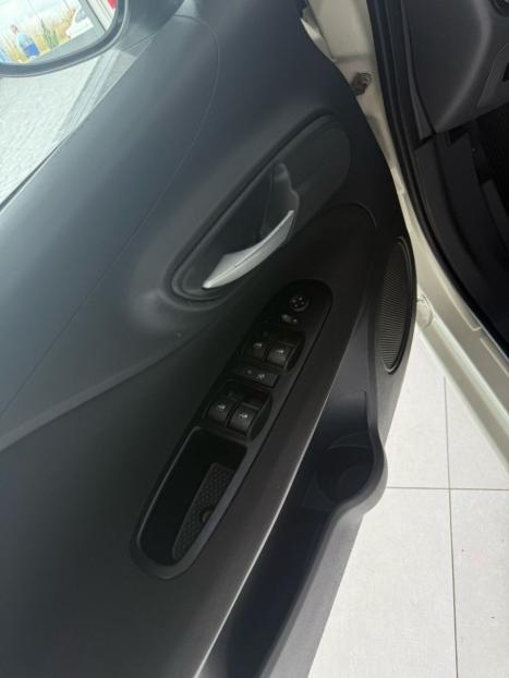 FIAT Punto 1.6 16V 4P ESSENCE FLEX, Foto 11