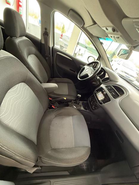 FIAT Punto 1.6 16V 4P ESSENCE FLEX, Foto 12