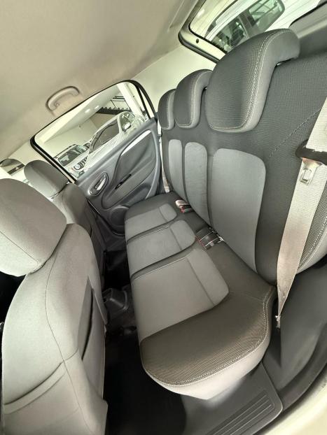 FIAT Punto 1.6 16V 4P ESSENCE FLEX, Foto 13