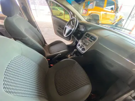 FIAT Punto 1.8 16V 4P BLACKMOTION FLEX, Foto 12