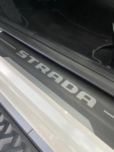 FIAT Strada 1.0 12V TURBO 200 FLEX ULTRA CABINE DUPLA AUTOMTICO CVT, Foto 33