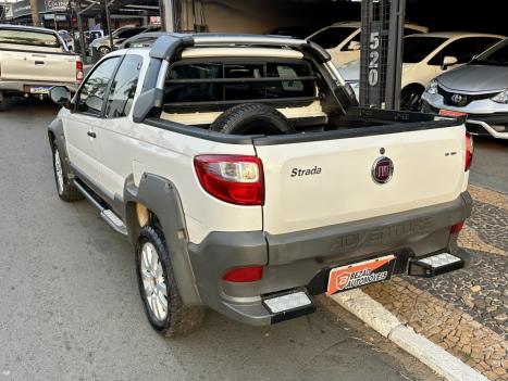FIAT Strada 1.8 16V FLEX ADVENTURE CABINE DUPLA, Foto 2