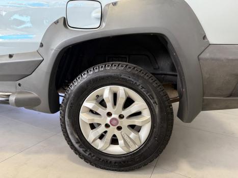 FIAT Strada 1.8 16V FLEX ADVENTURE LOCKER CABINE ESTENDIDA, Foto 4