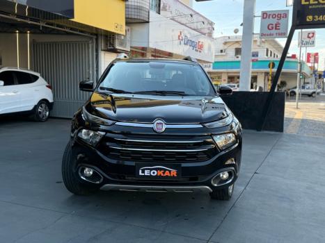 FIAT Toro 2.0 16V 4P VOLCANO 4WD TURBO DIESEL AUTOMTICO, Foto 2