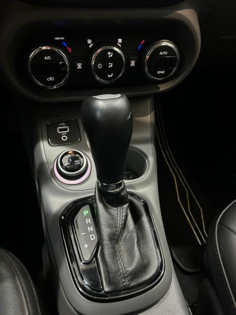 FIAT Toro 2.0 16V 4P VOLCANO 4WD TURBO DIESEL AUTOMTICO, Foto 9