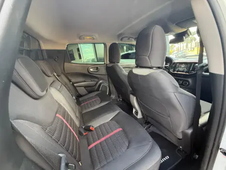 FIAT Toro 2.4 16V 4P FLEX FREEDOM ROAD AUTOMTICO, Foto 13