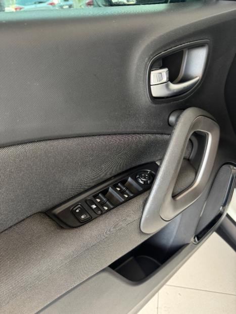 FIAT Toro 2.4 16V 4P FREEDOM MULTIAIR FLEX AUTOMTICO, Foto 13
