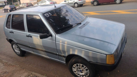 FIAT Uno 1.0 4P ELX, Foto 2