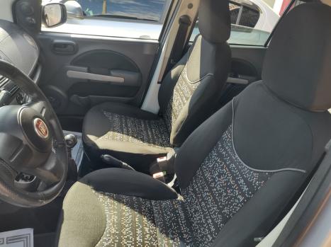 FIAT Uno 1.0 4P FLEX EVO VIVACE CELEBRATION, Foto 5