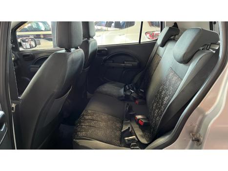FIAT Uno 1.0 4P FLEX EVO VIVACE CELEBRATION, Foto 9