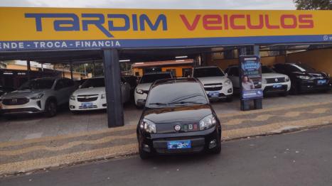 FIAT Uno 1.0 4P FLEX EVO VIVACE CELEBRATION, Foto 1