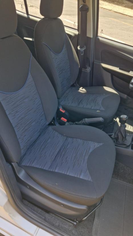 FIAT Uno 1.0 4P FLEX ATTRACTIVE, Foto 3