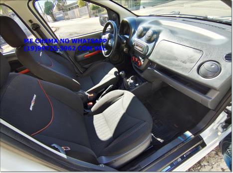 FIAT Uno 1.4 4P FLEX SPORTING, Foto 6