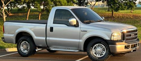 FORD F-250 3.9 XLT SUPER DUTY CABINE SIMPLES DIESEL, Foto 2