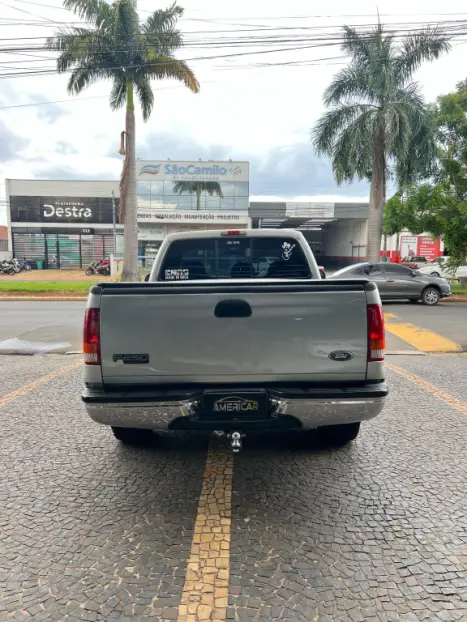 FORD F-250 4.2 XL CABINE SIMPLES, Foto 4