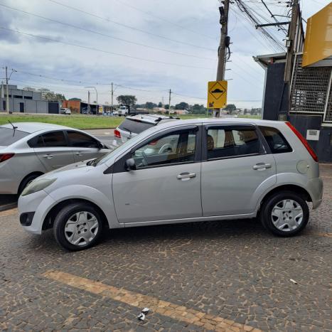 FORD Fiesta Hatch 1.0 4P SE PLUS FLEX, Foto 4