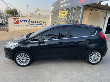 FORD Fiesta Hatch 1.6 16V 4P FLEX TITANIUM PLUS POWERSHIFT AUTOMTICO, Foto 5