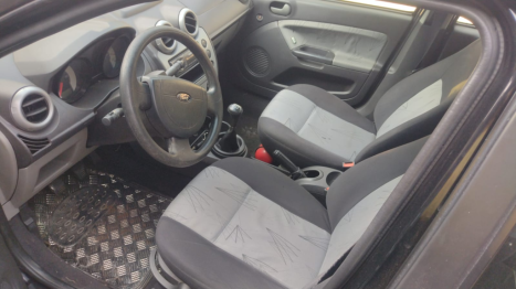 FORD Fiesta Hatch 1.6 4P, Foto 5