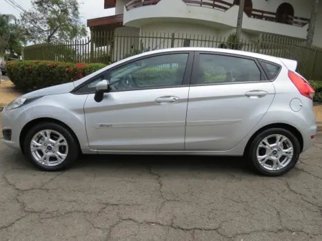 FORD Fiesta Hatch 1.5 16V 4P S FLEX, Foto 7