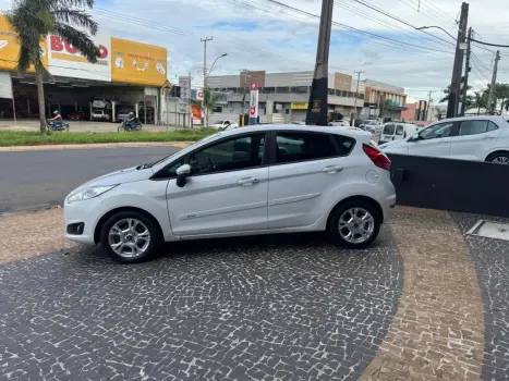 FORD Fiesta Hatch 1.5 16V 4P SE FLEX, Foto 4