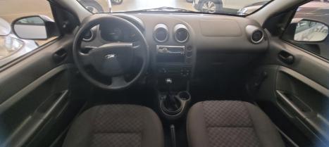 FORD Fiesta Hatch 1.0 4P, Foto 6