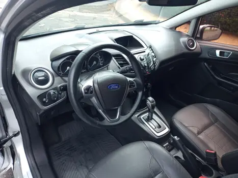 FORD Fiesta Hatch 1.6 16V 4P FLEX TITANIUM PLUS POWERSHIFT AUTOMTICO, Foto 10