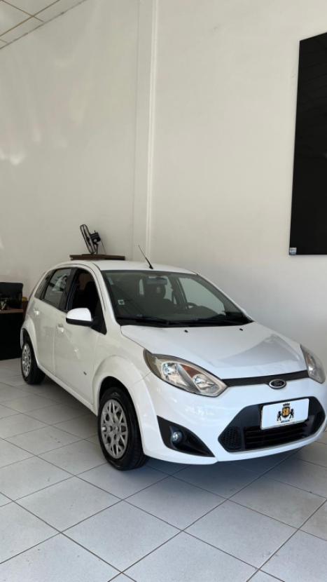 FORD Fiesta Hatch 1.0 4P SE PLUS FLEX, Foto 1