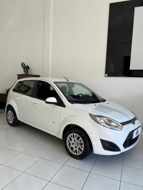 FORD Fiesta Hatch 1.0 4P SE PLUS FLEX, Foto 2