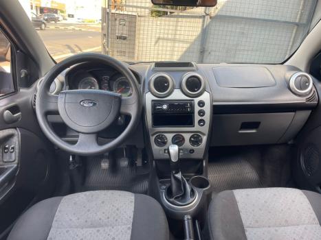 FORD Fiesta Hatch 1.6 4P FLEX, Foto 8
