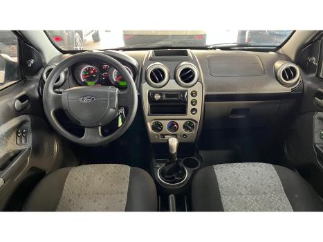 FORD Fiesta Hatch 1.6, Foto 14