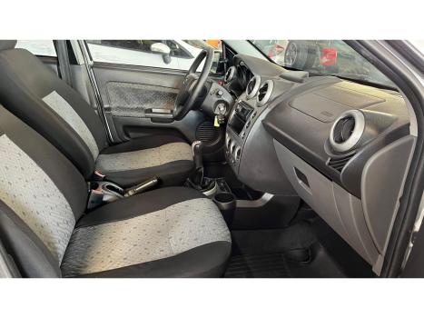 FORD Fiesta Hatch 1.6, Foto 15