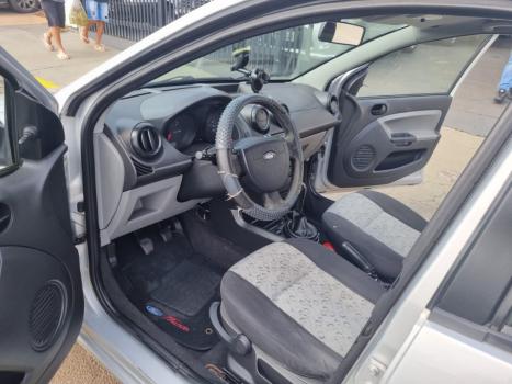 FORD Fiesta Hatch 1.0 4P FLEX, Foto 10