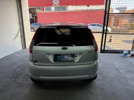 FORD Fiesta Hatch 1.0 4P FLEX, Foto 2