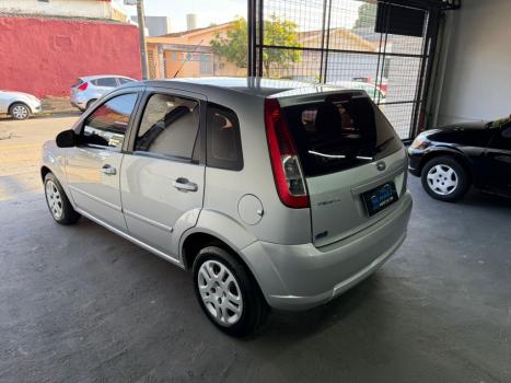 FORD Fiesta Hatch 1.0 4P FLEX, Foto 3