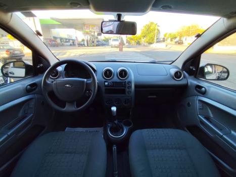 FORD Fiesta Hatch 1.0 4P, Foto 5