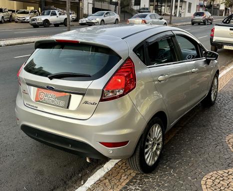 FORD Fiesta Hatch 1.6 16V 4P FLEX TITANIUM PLUS POWERSHIFT AUTOMTICO, Foto 5